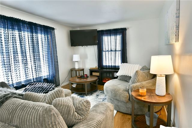 1722 Bradford Street NW, Warren, OH 44485