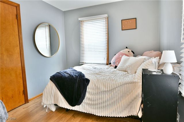 1722 Bradford Street NW, Warren, OH 44485