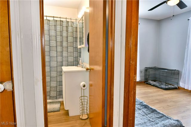 1722 Bradford Street NW, Warren, OH 44485