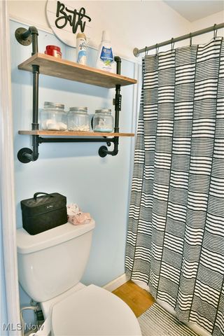 1722 Bradford Street NW, Warren, OH 44485