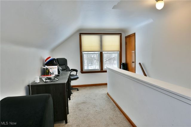 1722 Bradford Street NW, Warren, OH 44485