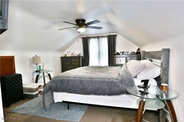 1722 Bradford Street NW, Warren, OH 44485