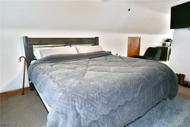 1722 Bradford Street NW, Warren, OH 44485