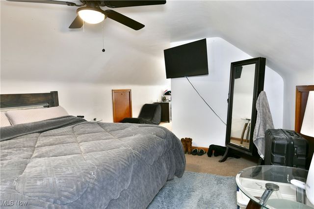 1722 Bradford Street NW, Warren, OH 44485