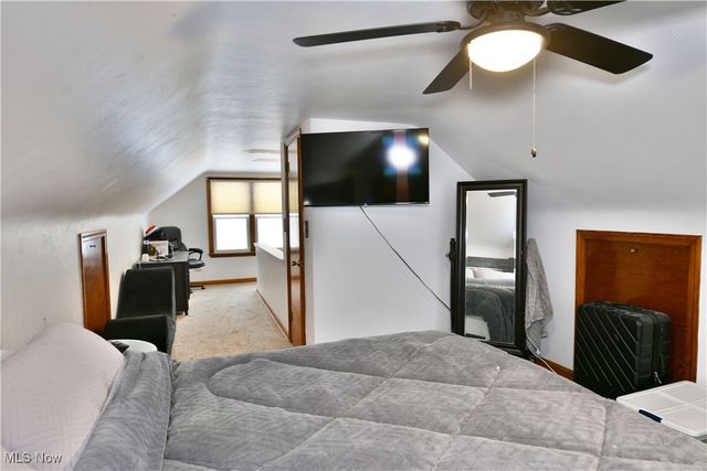 1722 Bradford Street NW, Warren, OH 44485