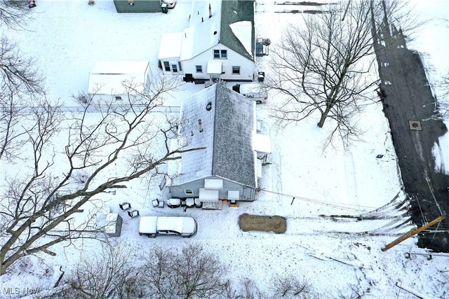 1722 Bradford Street NW, Warren, OH 44485