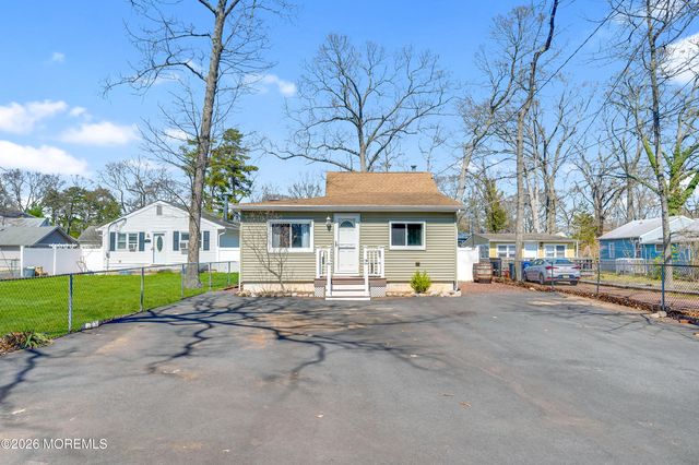 503 Elizabeth Avenue, Toms River, NJ 08753