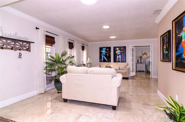 410 SILVER OAK LANE, Altamonte Springs, FL 32701