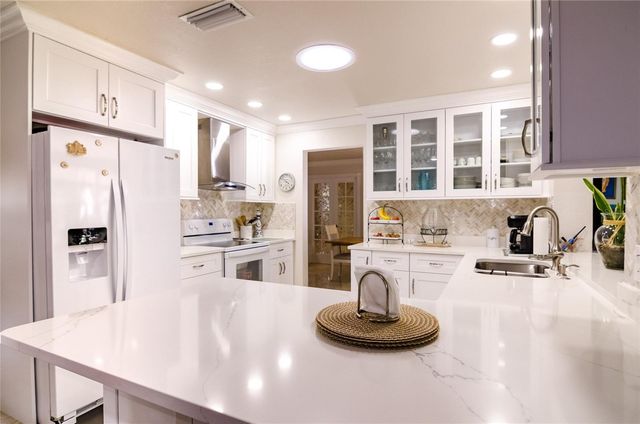410 SILVER OAK LANE, Altamonte Springs, FL 32701