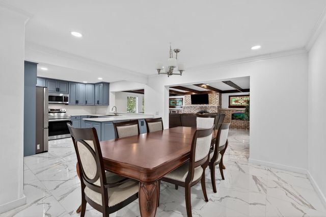 6890 NW 31st Way, Fort Lauderdale, FL 33309