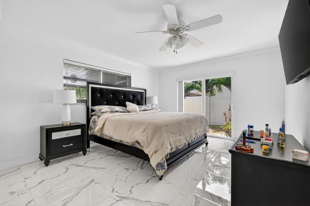 6890 NW 31st Way, Fort Lauderdale, FL 33309