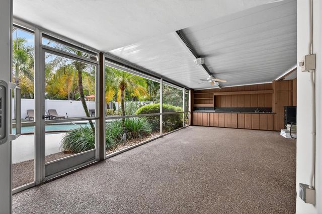 6890 NW 31st Way, Fort Lauderdale, FL 33309