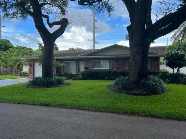 6890 NW 31st Way, Fort Lauderdale, FL 33309