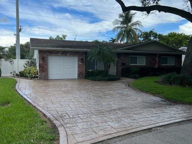 6890 NW 31st Way, Fort Lauderdale, FL 33309
