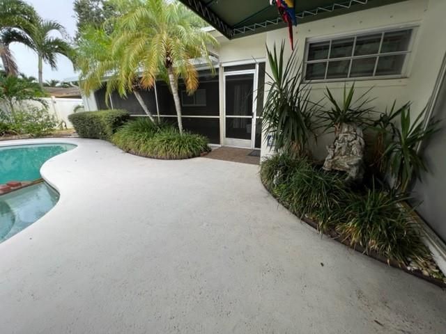 6890 NW 31st Way, Fort Lauderdale, FL 33309