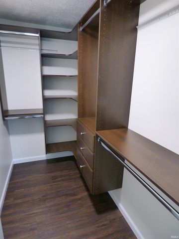 55075 Sundown Road, South Bend, IN 46628