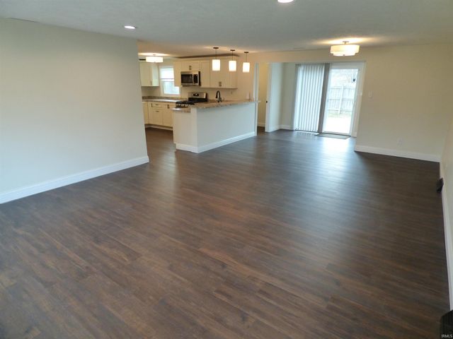 55075 Sundown Road, South Bend, IN 46628