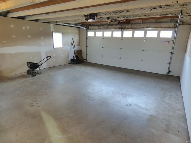 55075 Sundown Road, South Bend, IN 46628