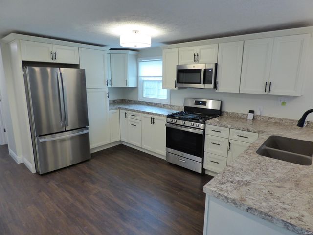 55075 Sundown Road, South Bend, IN 46628