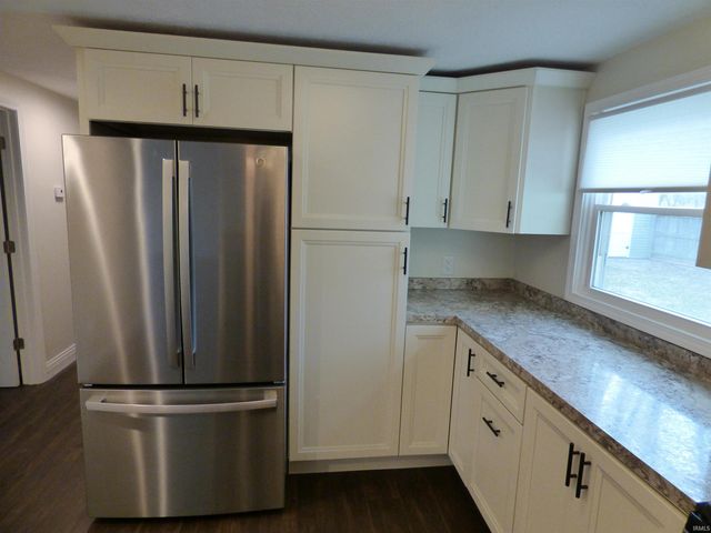 55075 Sundown Road, South Bend, IN 46628