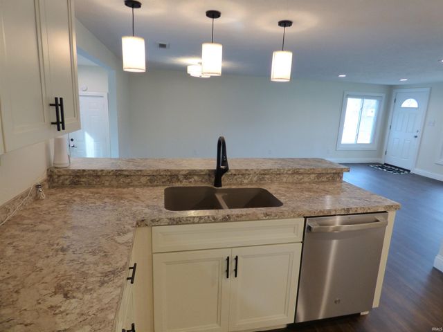 55075 Sundown Road, South Bend, IN 46628