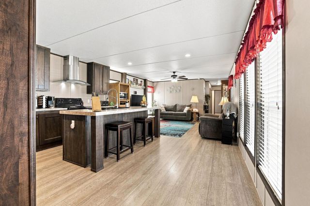 128 Valerie Lane, Sherman, TX 75092