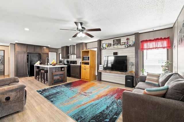 128 Valerie Lane, Sherman, TX 75092