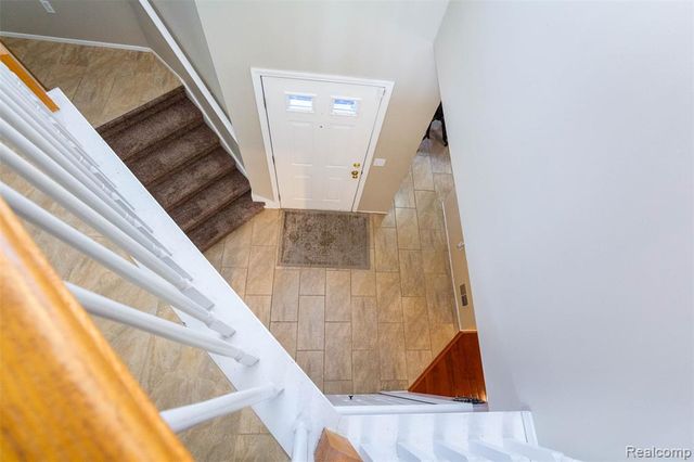 448 Ravencrest Lane 50, Westland, MI 48185