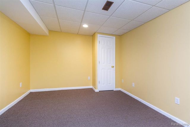 448 Ravencrest Lane 50, Westland, MI 48185