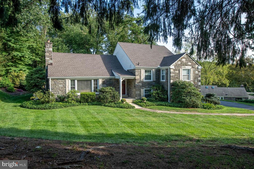 5 BRENNAN DR, BRYN MAWR, PA 19010 — exterior