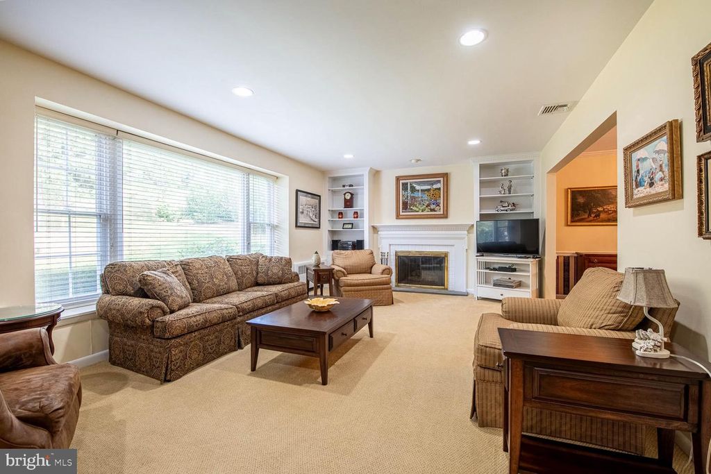 5 BRENNAN DR, BRYN MAWR, PA 19010 — photo 4