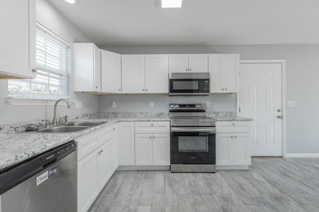 175 Marion Farms Drive, Kimball, TN 37347