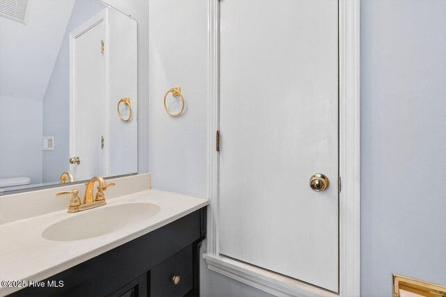 7609 Hawk Road, Wilmington, NC 28411