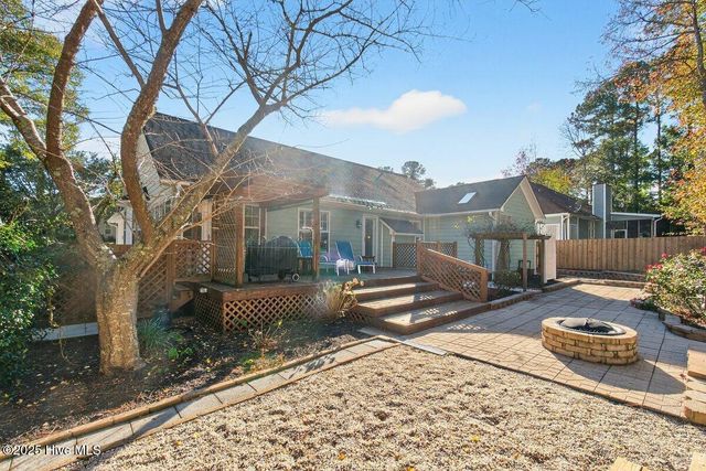 7609 Hawk Road, Wilmington, NC 28411