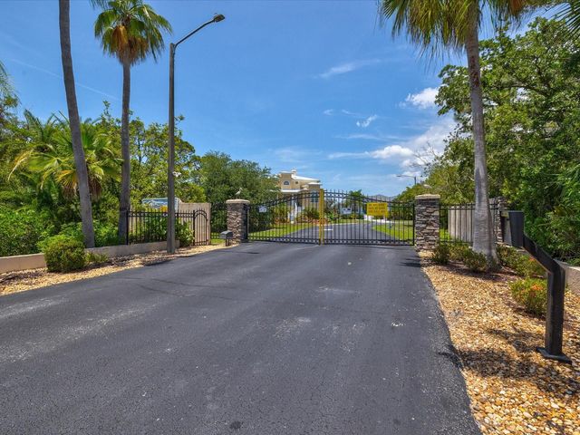 3046 SHEPPARDS CROOK CT, Holiday, FL 34691