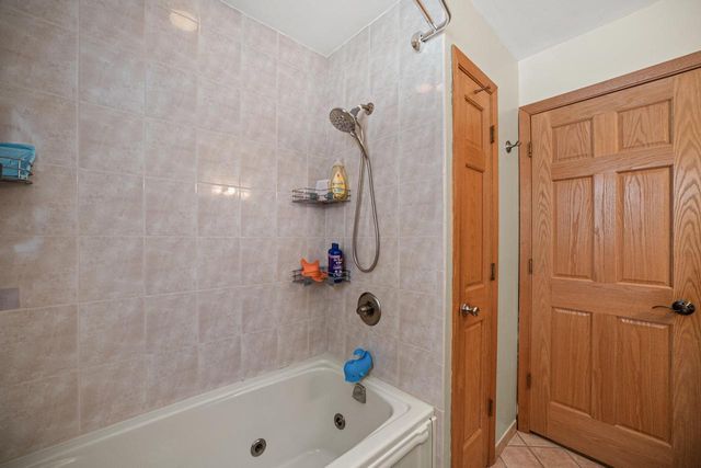 N50W14420 Fairmount AVENUE, Menomonee Falls, WI 53051