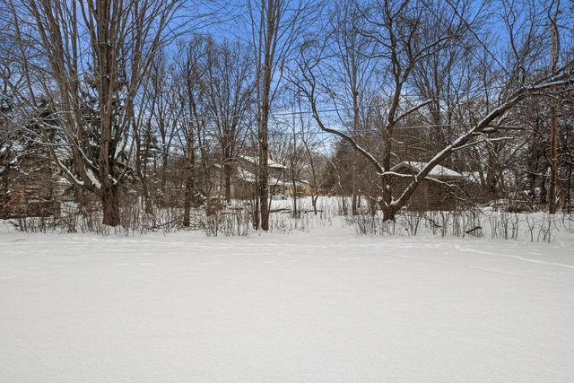 N50W14420 Fairmount AVENUE, Menomonee Falls, WI 53051