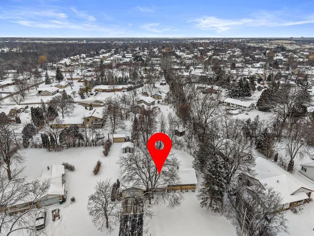 N50W14420 Fairmount AVENUE, Menomonee Falls, WI 53051