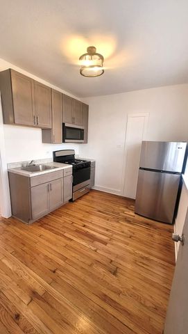 1107 N Avers Avenue 3, Chicago, IL 60651
