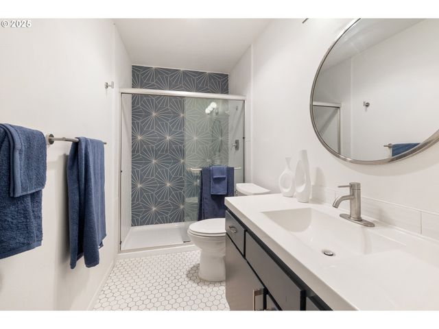 1734 ARCH Ln, Brookings, OR 97415