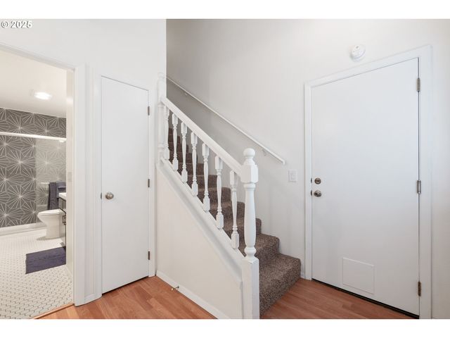 1734 ARCH Ln, Brookings, OR 97415