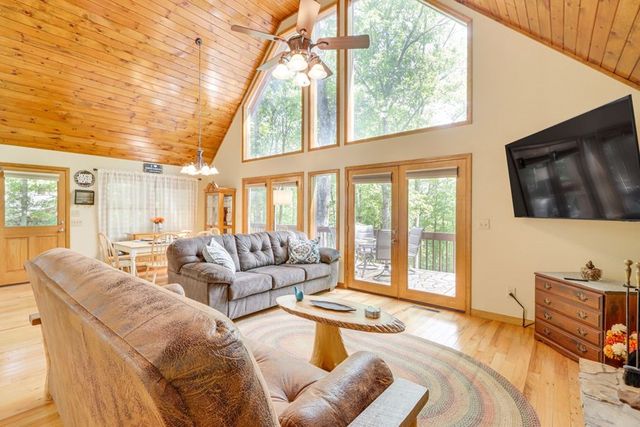 161 Smokey Hollow Drive, Murphy, NC 28906