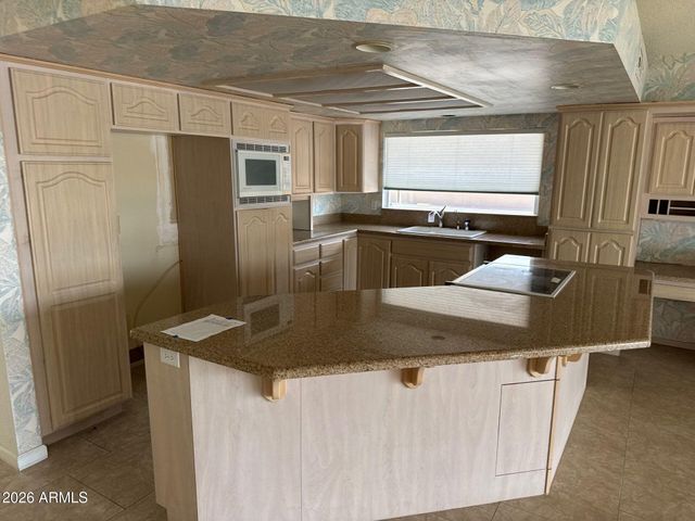 10661 E MINNESOTA Avenue, Sun Lakes, AZ 85248