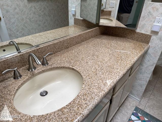 10661 E MINNESOTA Avenue, Sun Lakes, AZ 85248