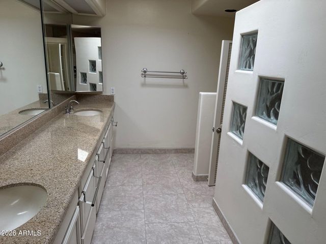 10661 E MINNESOTA Avenue, Sun Lakes, AZ 85248