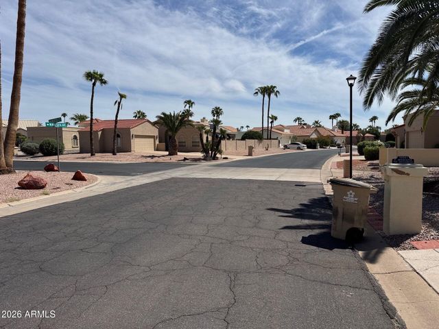10661 E MINNESOTA Avenue, Sun Lakes, AZ 85248