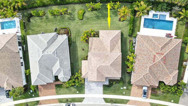 10901 Stellar Circle, Palm Beach Gardens, FL 33412