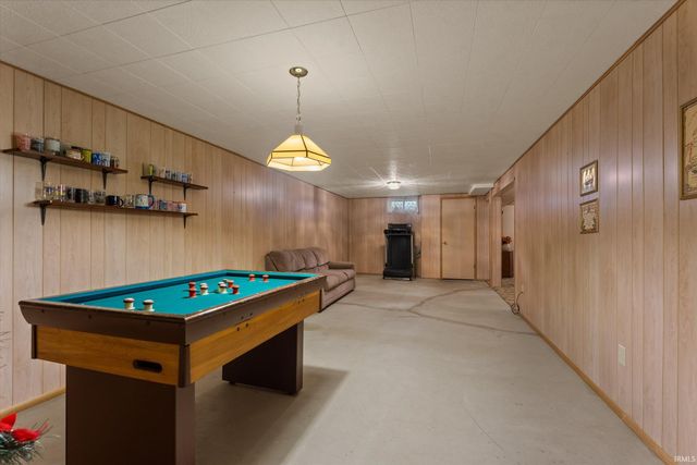 4207 Hunter Run Circle, South Bend, IN 46628