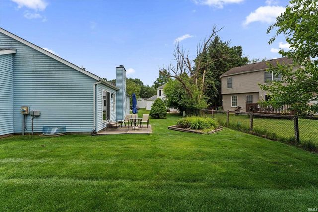 4207 Hunter Run Circle, South Bend, IN 46628