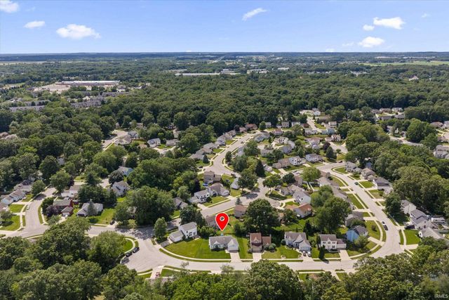 4207 Hunter Run Circle, South Bend, IN 46628